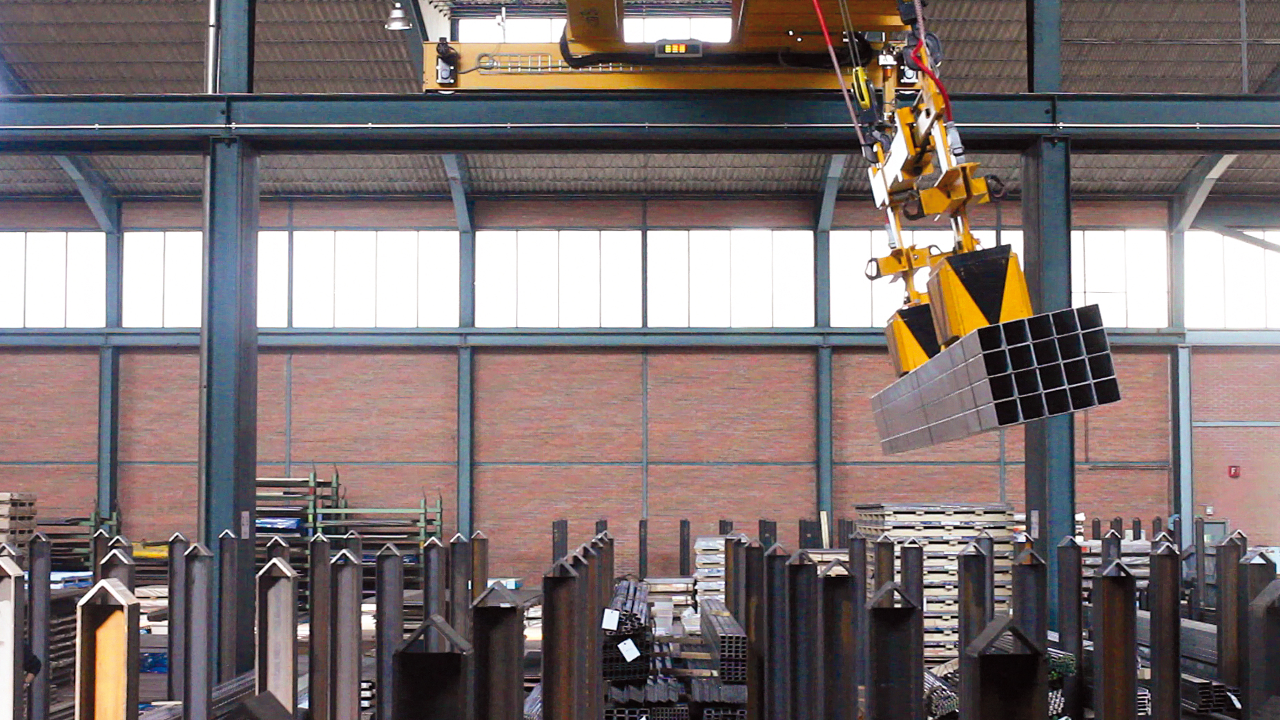 NEQ CRANES GmbH aus Buchkirchen im Bezirk Wels-Land in Oberösterreich