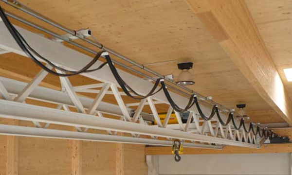NEQ CRANES GmbH aus Buchkirchen im Bezirk Wels-Land in Oberösterreich