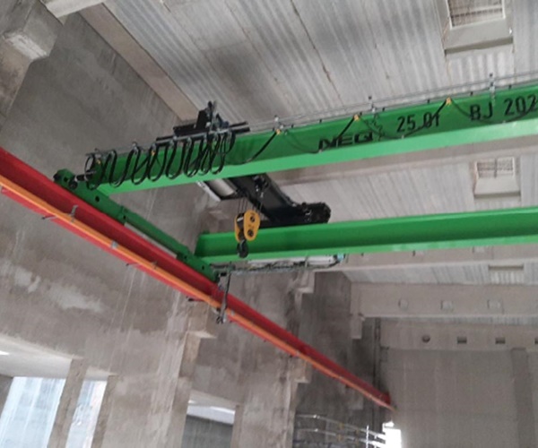 NEQ CRANES GmbH aus Buchkirchen im Bezirk Wels-Land in Oberösterreich